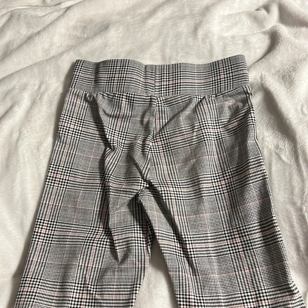 Old Navy Plaid Dressy Leggings